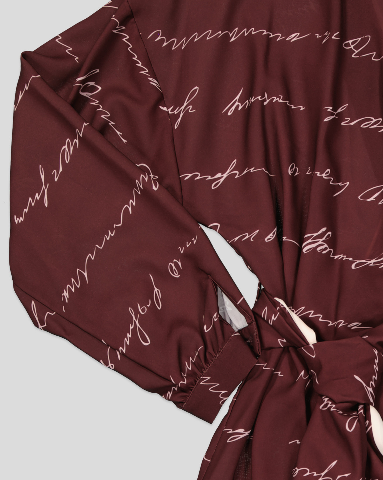 11 ROBE – Image 4