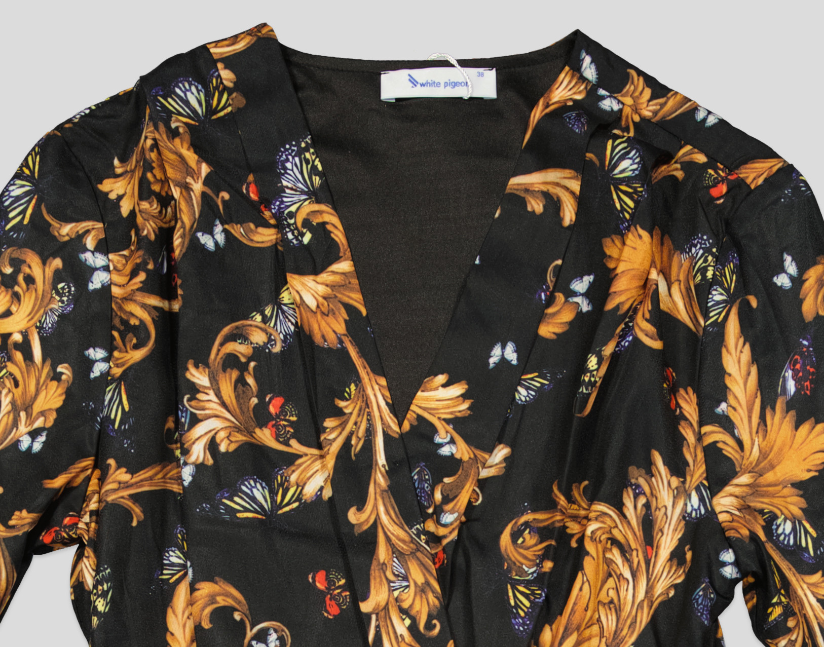 2 ROBE – Image 4