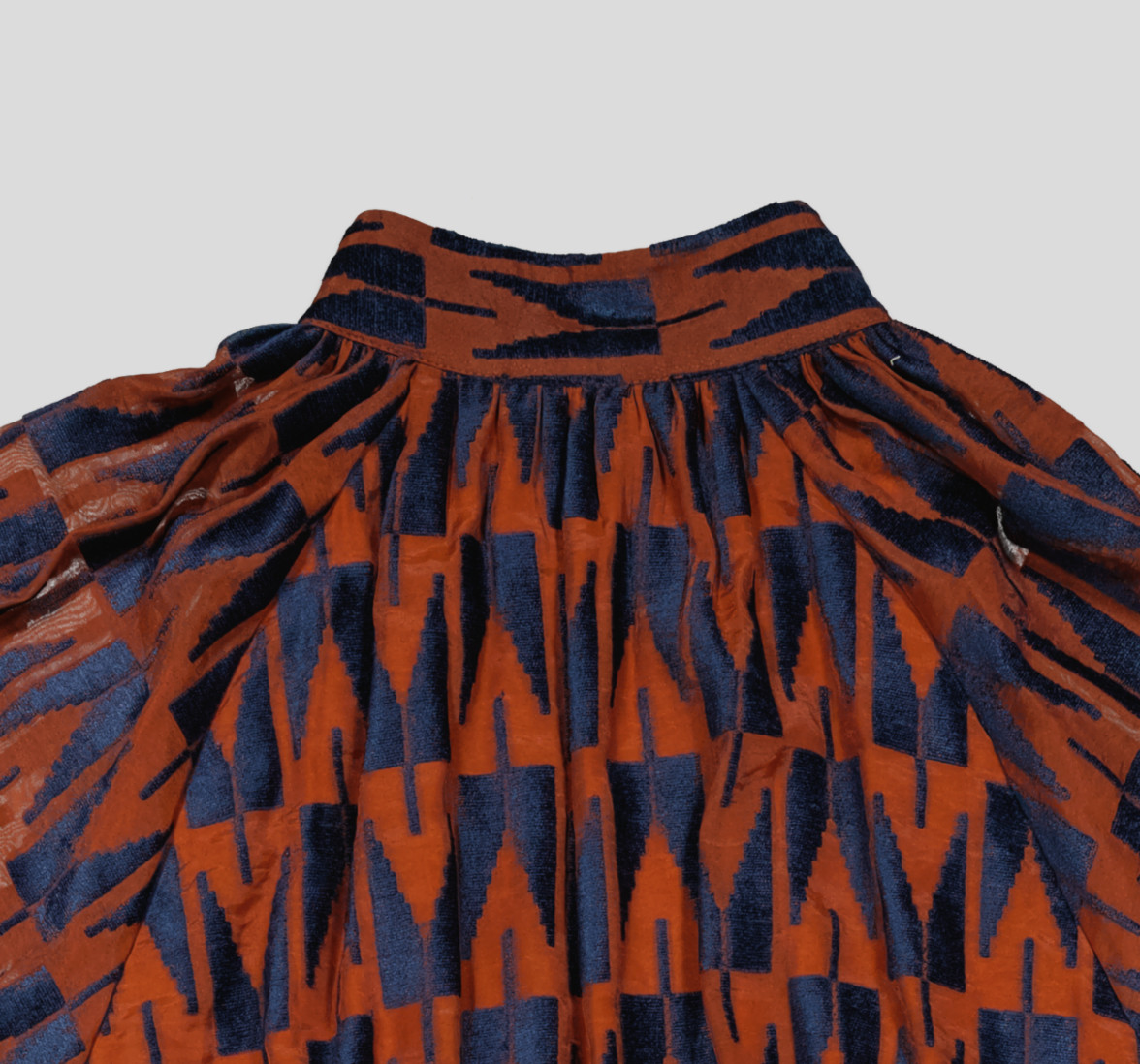 6 ROBE – Image 18